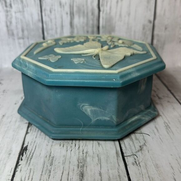 Vintage Blue Butterfly Soapstone Octagon Trinket Box Design Gifts International - Picture 4 of 9